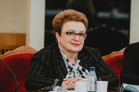 Нина Черняева: От коллег-депутатов Государственной Думы прозвучал широкий ряд вопросов, касающихся  развития отрасли здравоохранения