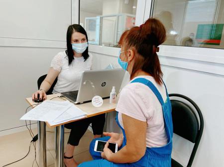 В Волгоградской области медики и пациенты могут получить услуги МФЦ в больнице