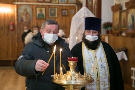 В канун Рождества Андрей Бочаров побывал в храме под Волгоградом