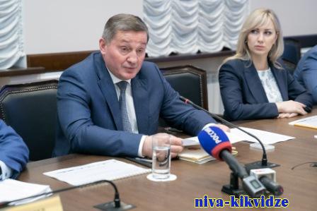 Губернатор Волгоградской области предложил учредить премию Иншакова