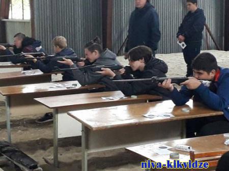 Основы военной подготовки изучили в "Солнечном" юноши из Мачешанской СШ