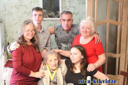 Столетний юбилей отметила жительница нашего района Шанина Екатерина Дмитриевна
