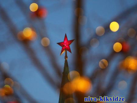 ВЦИОМ: россияне высказались за умеренное празднование Нового года во время СВО