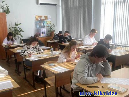 Волгоградские выпускники успешно написали итоговые сочинения