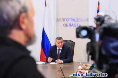 Андрей Бочаров ответил на вопросы жителей Волгоградской области в рамках прямой линии