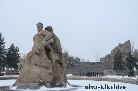 В Волгограде ко Дню Победы в 2023 году установят бюст Шарля де Голля