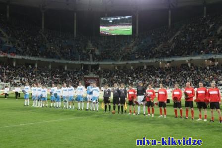 Ретроматч с участием легендарных футболистов состоялся на «Волгоград Арене»