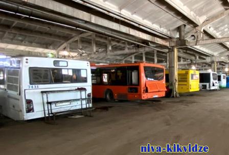 Благодаря нацпроекту «Производительность труда» в Волгограде выпуск на линию пассажирских автобусов должен ускориться