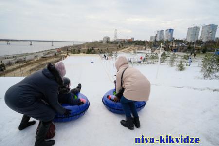 В Волгограде рассказали, как уберечь детей от травм в зимние праздники