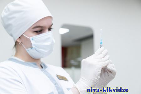 В Волгоградской области продолжается вакцинация от коронавирусной инфекции
