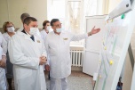 Андрей Бочаров проверил ход строительства новой инфекционной больницы в Волжском
