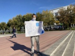 Волгоградские молодогвардейцы пикетировали с призывом соблюдать масочный режим