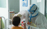 Медики в Волгограде борются с COVID-19 у детей