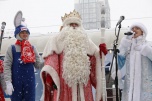 Дед Мороз из Великого Устюга привез волгоградским детишкам снег и подарки (фото)