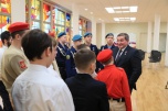 Герой России Андрей Бочаров встретился с детьми-героями в Волгограде