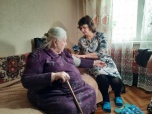 Пожилым волгоградцам социальные работники оказывают помощь на дому