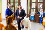 Губернаторская ёлка для детей участников СВО устроена в новом областном театре кукол